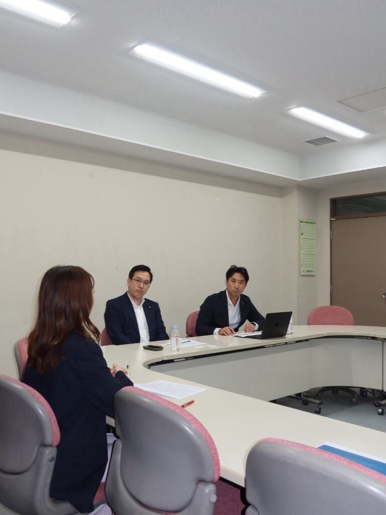 合同部会で骨太の方針、日本成長戦略、日本版DOGEのヒアリングの後、地元医師会の先生方と懇談。