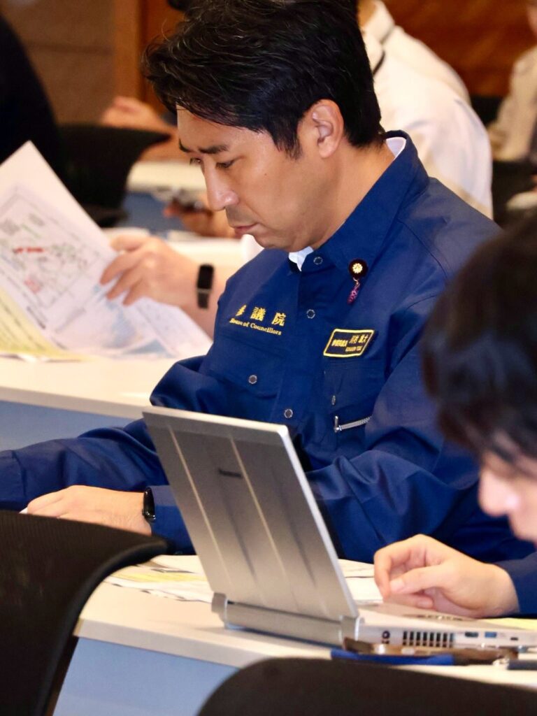 合同部会で骨太の方針、日本成長戦略、日本版DOGEのヒアリングの後、地元医師会の先生方と懇談。