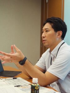 参議院経済産業委員会調査室から、委員会の所管事項について説明を受けました
