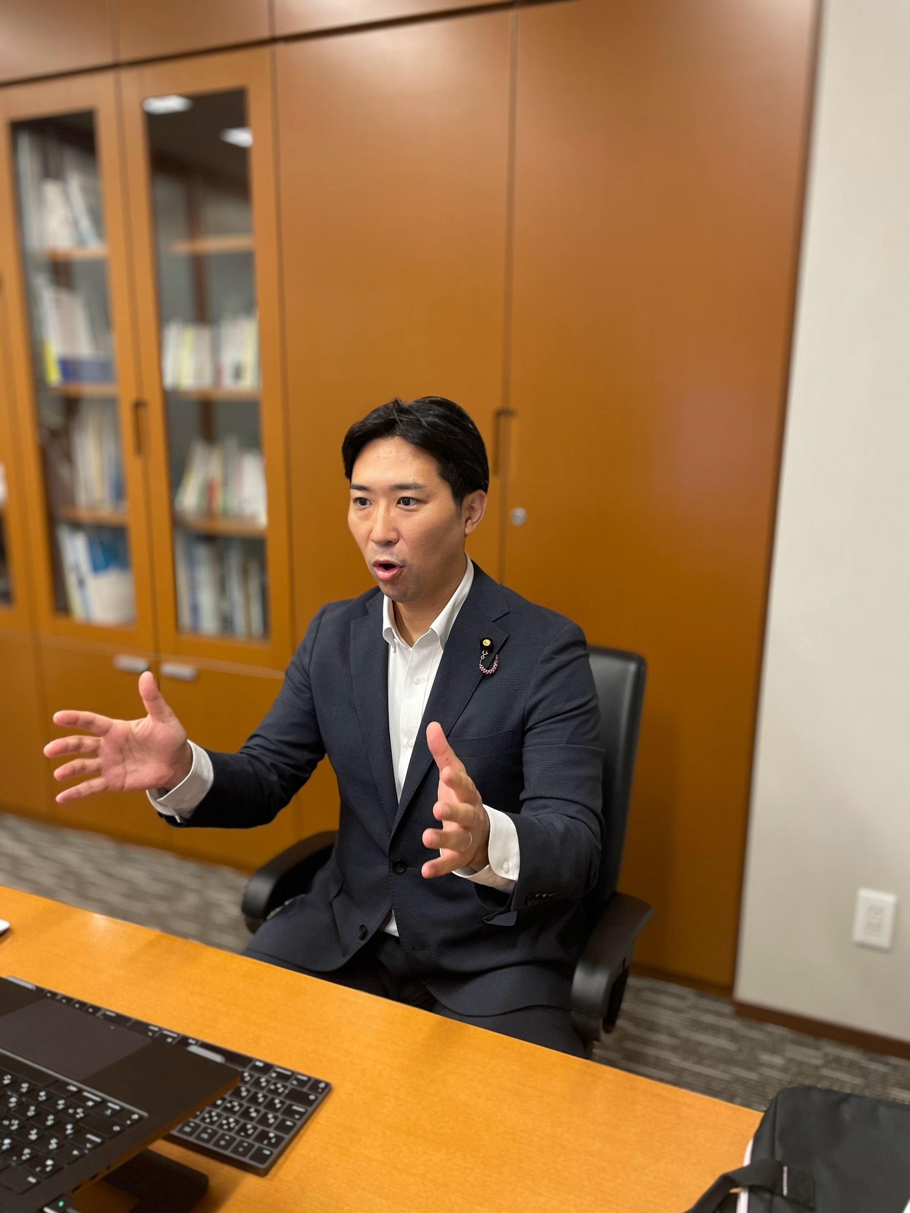 小平市第5支部会（虻川ひろし市議）、あきる野市・日の出町・檜原村合同支部会にオンラインで出席し、国政報告をさせていただきました