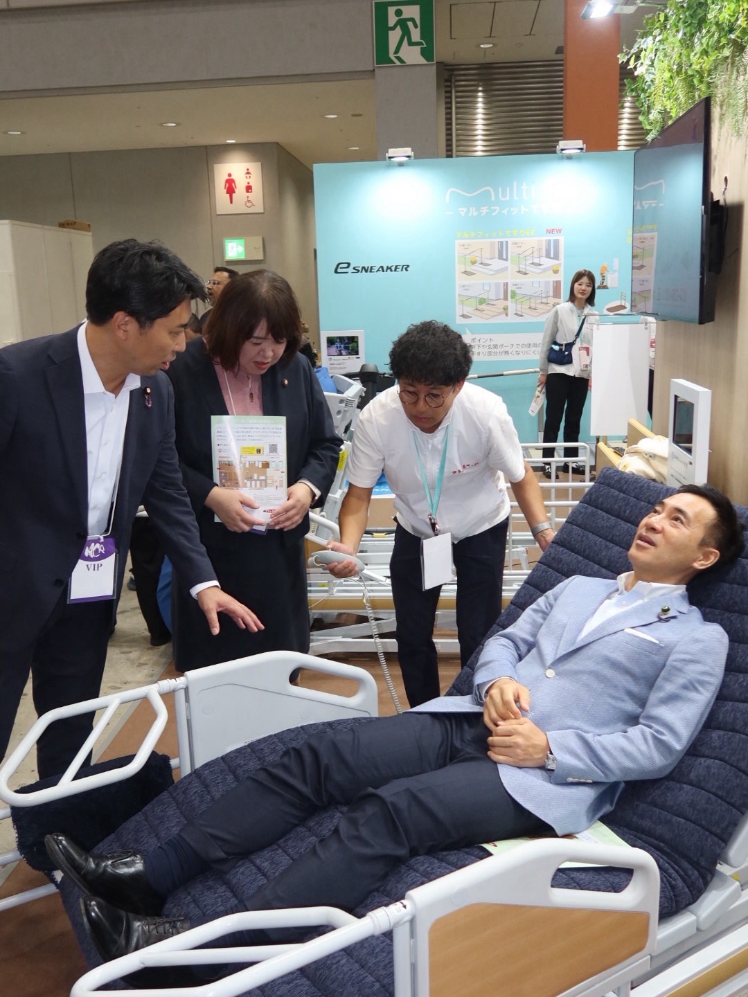 国際福祉機器展に、社会保障のあり方について先輩議員とも議論を深める機会となりました。