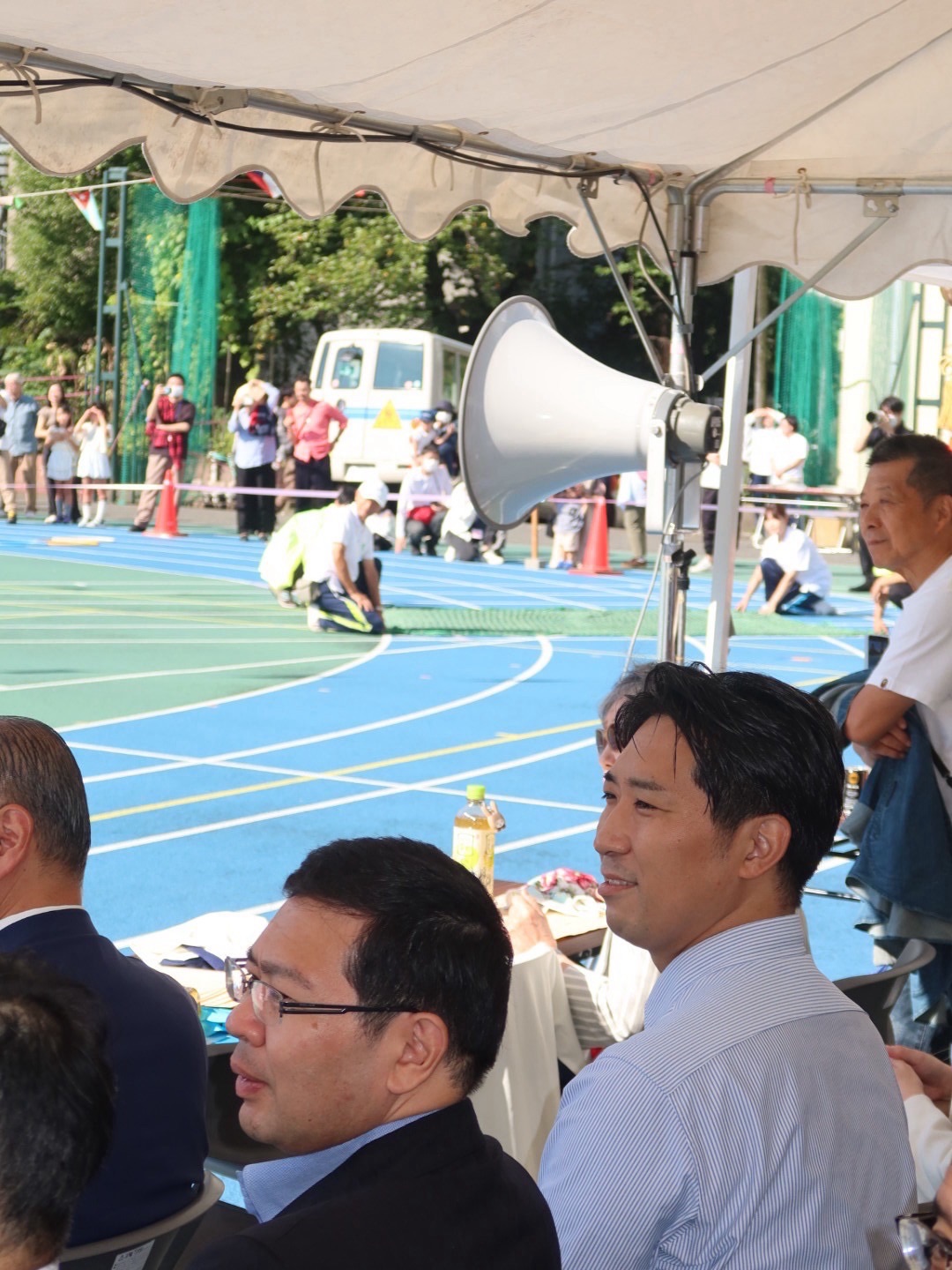 地域の幼稚園の運動会へ