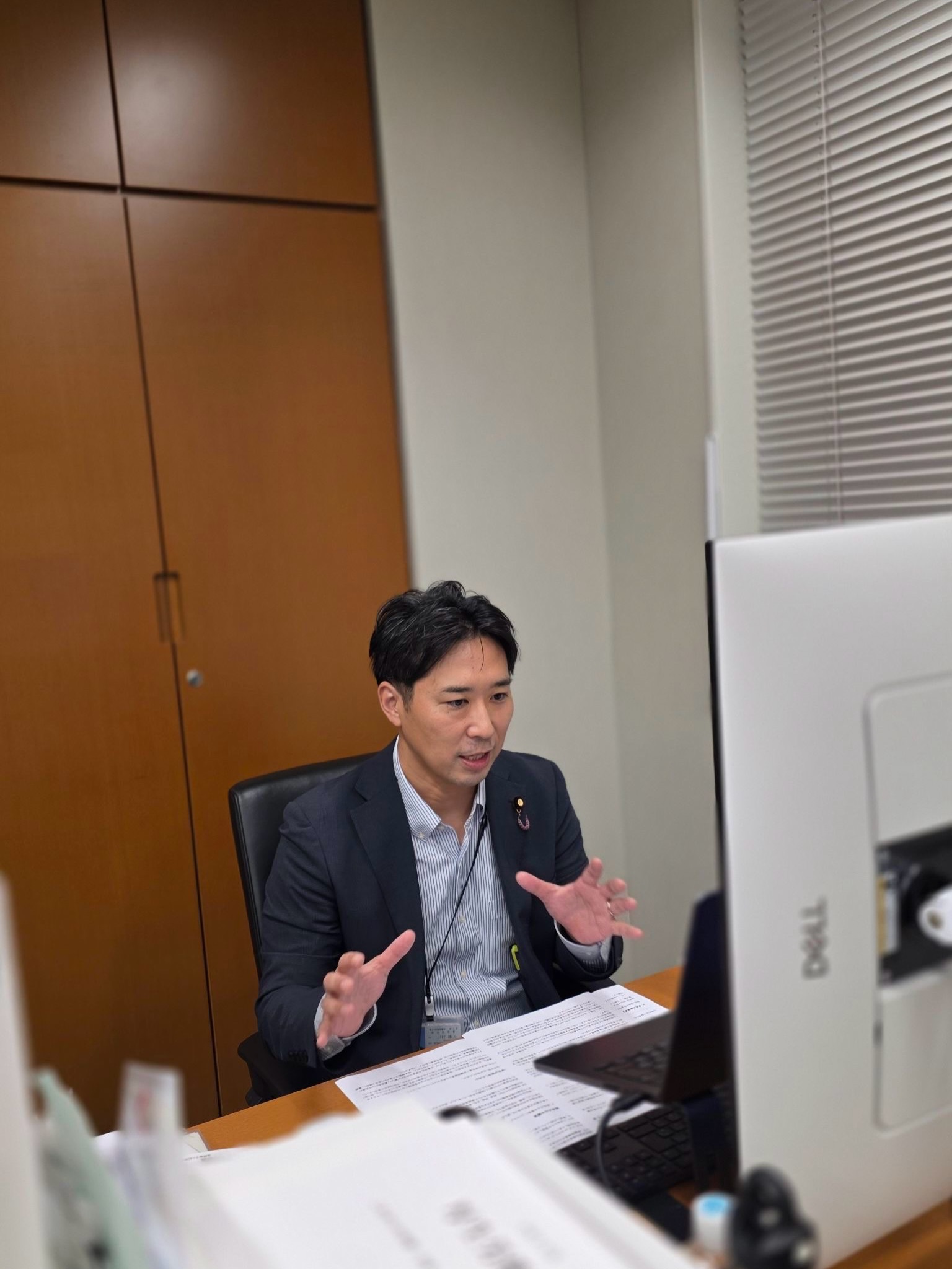 オンラインで立川第5支部の支部会に出席。大沢純一市議の市政報告に続き、私から国政報告